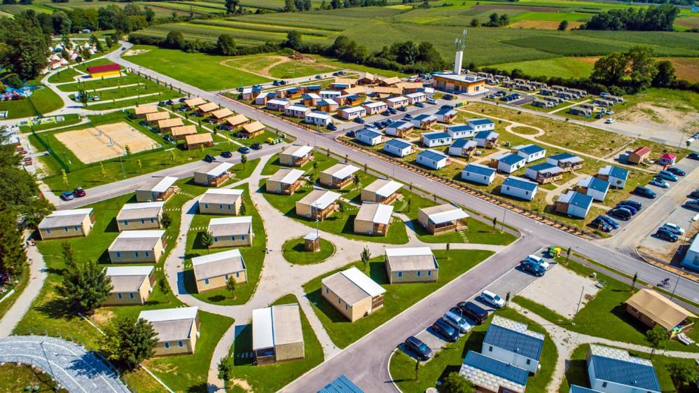 Terme Village - Mobile Homes Catez ob Savi Buitenkant foto