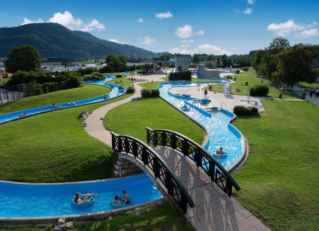 Terme Village - Mobile Homes Catez ob Savi Buitenkant foto